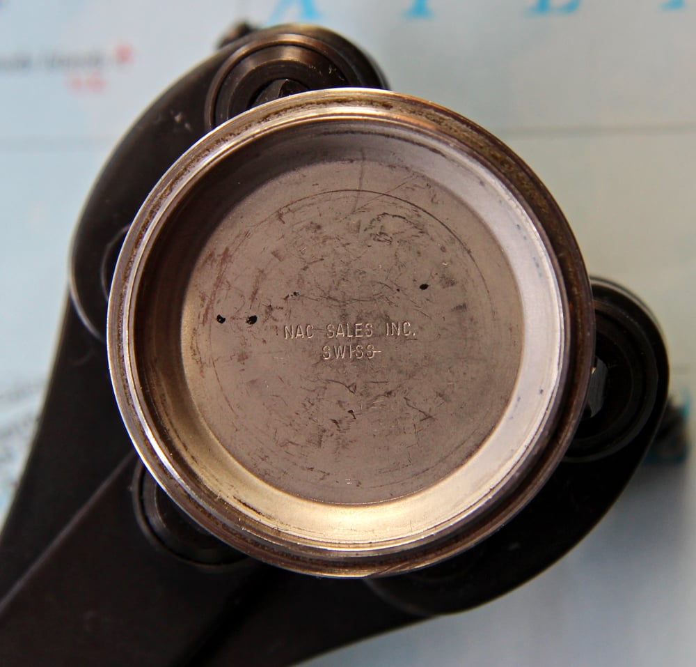 AquadiveBlue-innrbk_edited-1.JPG AquadiveBlue-innrbk_edited-1.JPG