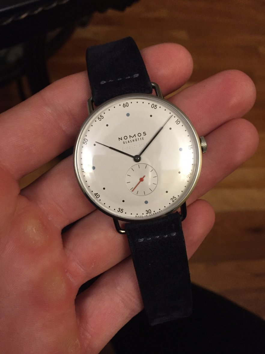 Nomos metro outlet hodinkee