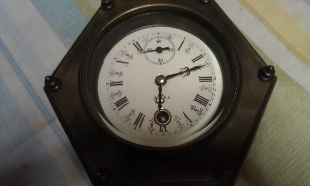 Vintage Omega desk clock? Omega Forums