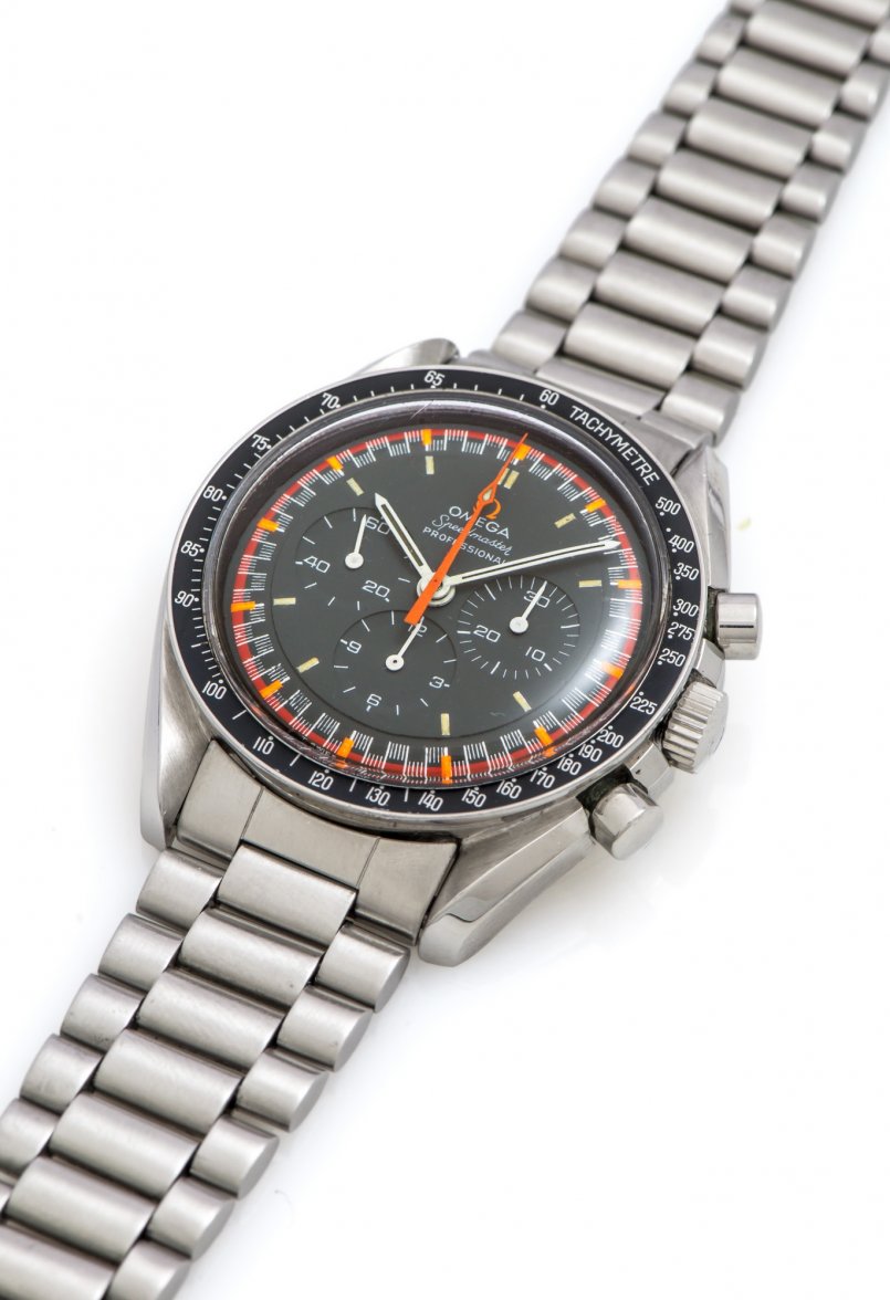 34 antiquorum racing dial.jpg