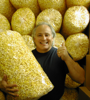 fda065ccf9626863b996f457e2039802_big-bag-popcorn-big-bag-of-popcorn-meme_300-335.jpg