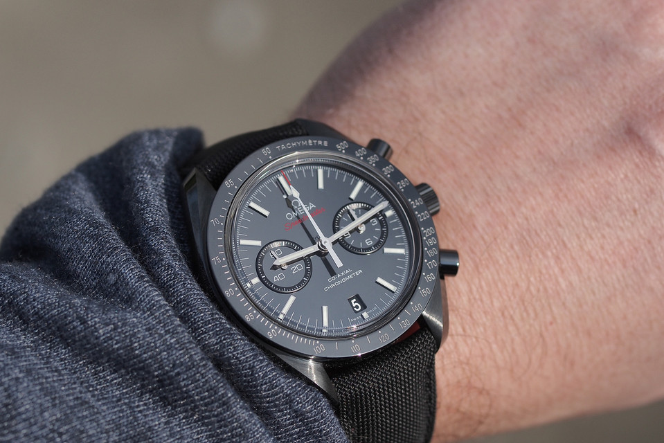 Omega-Speedmaster-Dark-Side-of-the-Moon-wristshot-thumb-autox640-22798.jpg