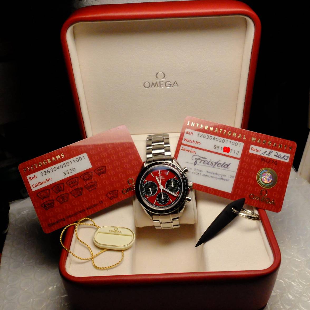 omega racing chronograph 001b.JPG