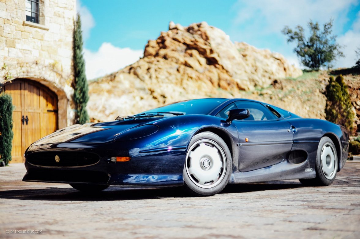 Jaugar-XJ220-9-2000x1333.jpg