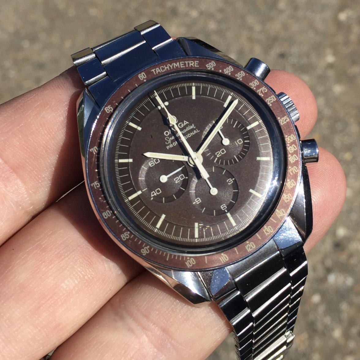 Lume pips on Speedmaster dials? | Omega Forums