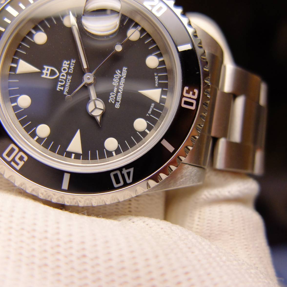 tudor submariner 79190 012.jpg