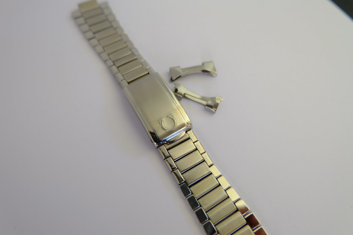 omega 1039 bracelet