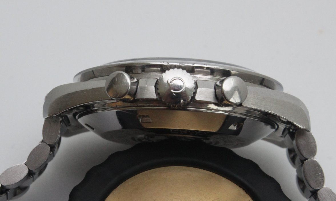 speedmaster ad (8).JPG