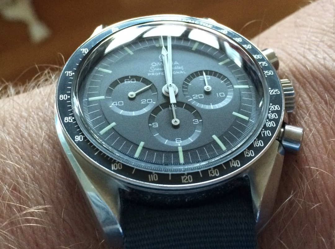 Omega Speedmaster 145.022-71ST 002.jpg