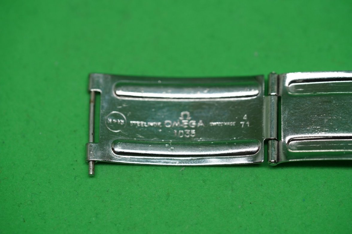 omega speedmaster buckle