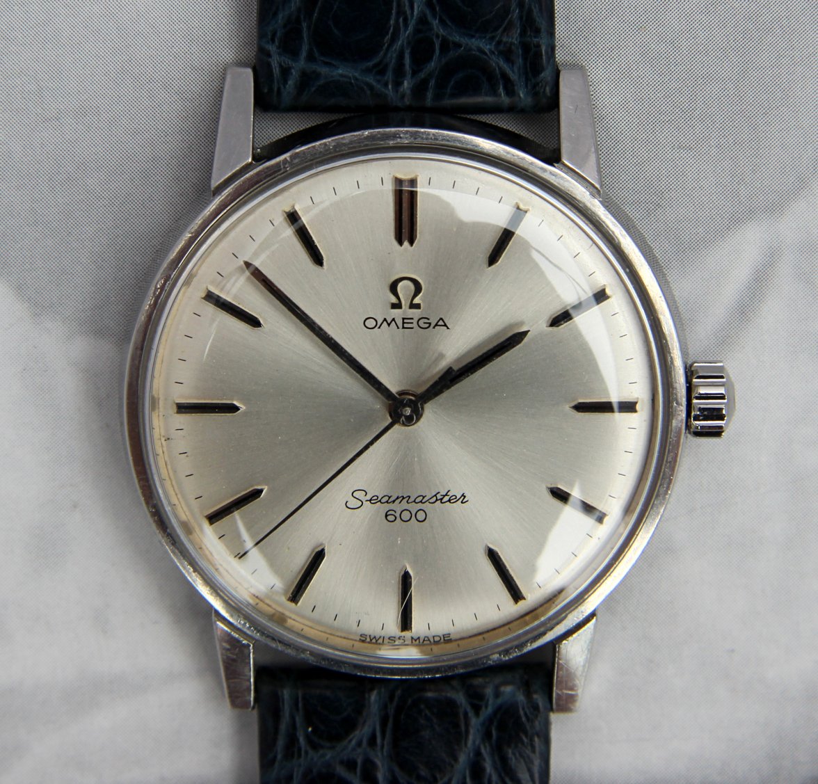 SOLD - Vintage 1960s Omega Seamaster 600 ref. 135.011 w ...