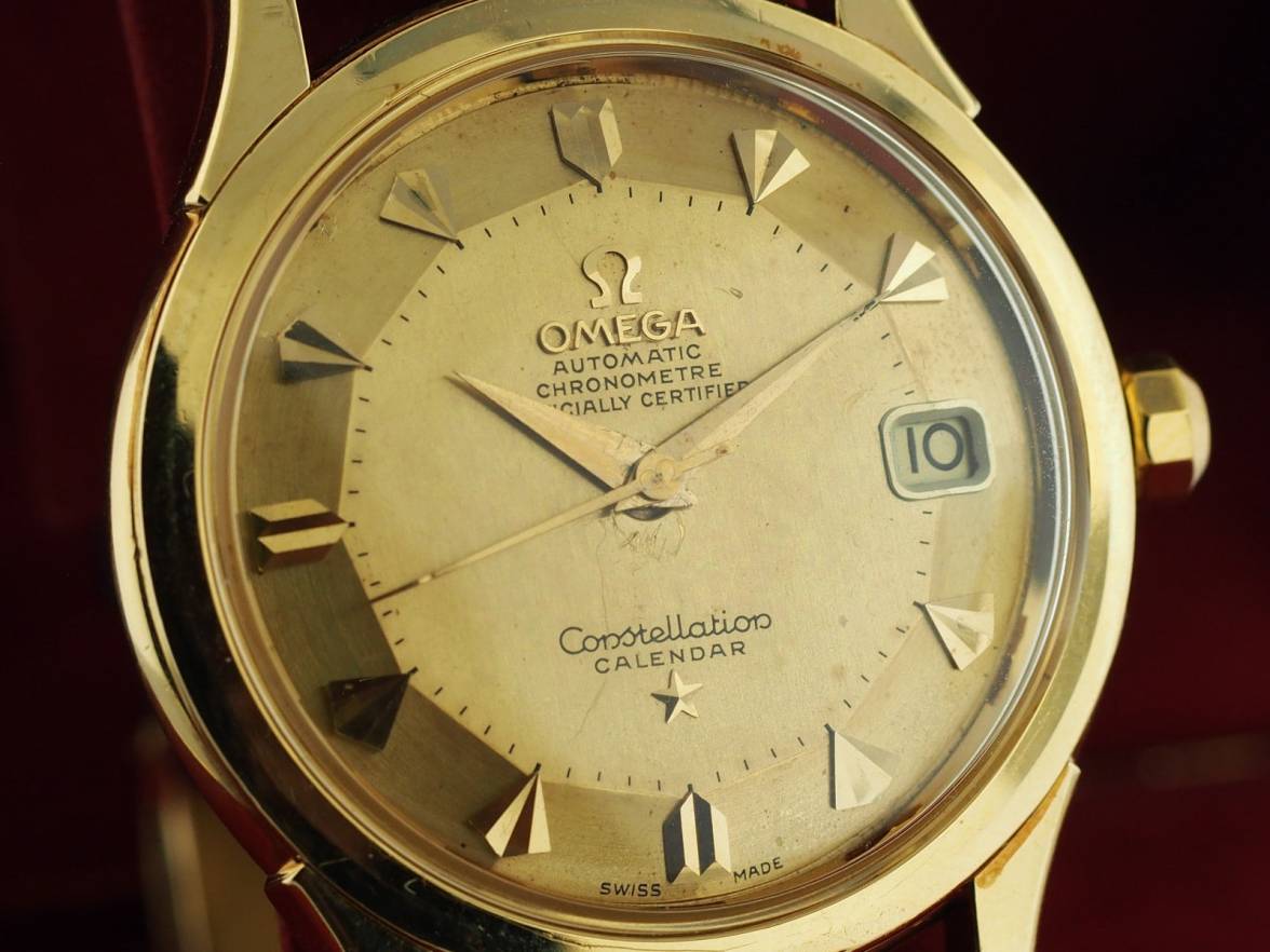what-looks-wrong-with-this-constellation-calendar-dial-to-you-omega