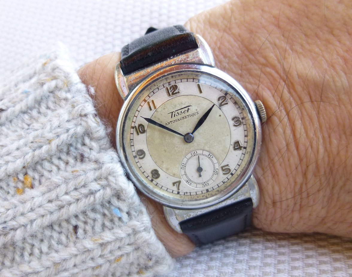 tissot fancy lugs (9).JPG