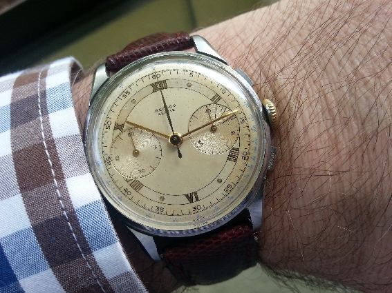 Record Wrist 2 klein.jpg