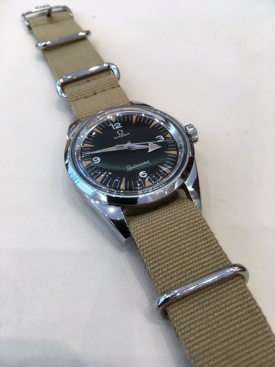 Photo 4 Railmaster NATO Omega.jpg