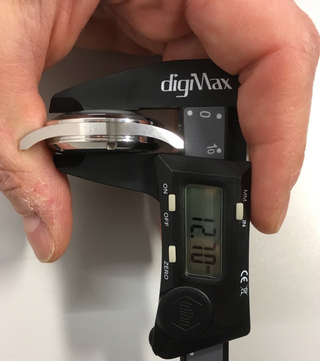 Photo 14 Railmaster Thickness.jpg