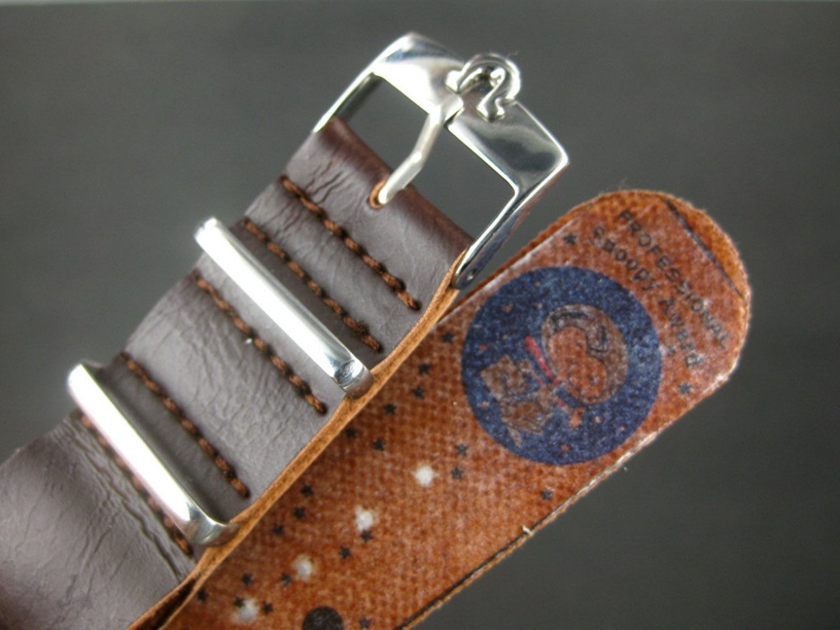 speedmaster snoopy strap