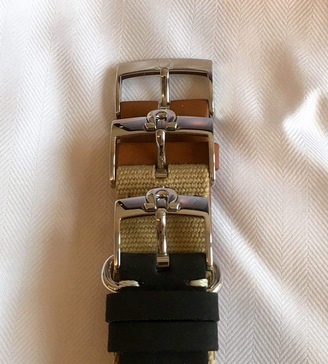 Photo 26 buckles.jpg