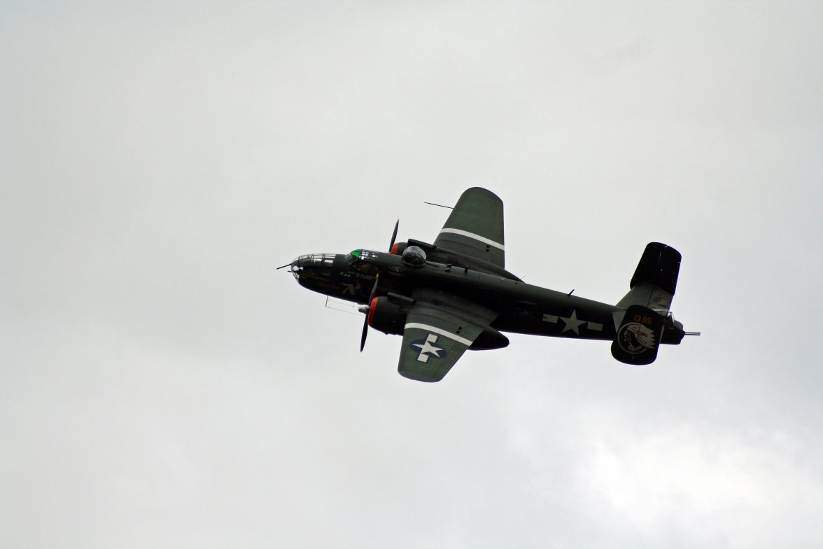 IMG_3843 B-25.jpg