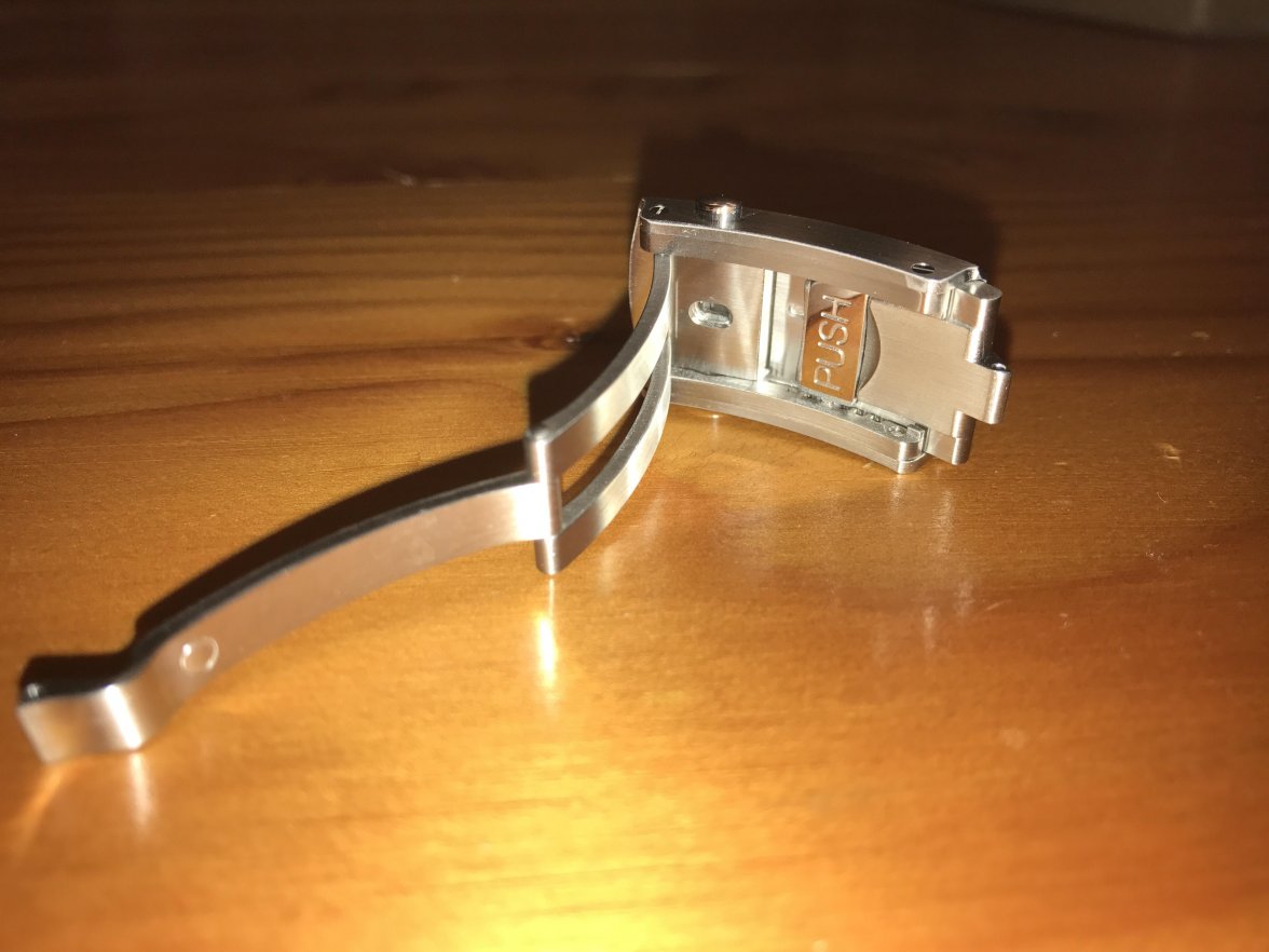 omega speedmaster micro adjustment