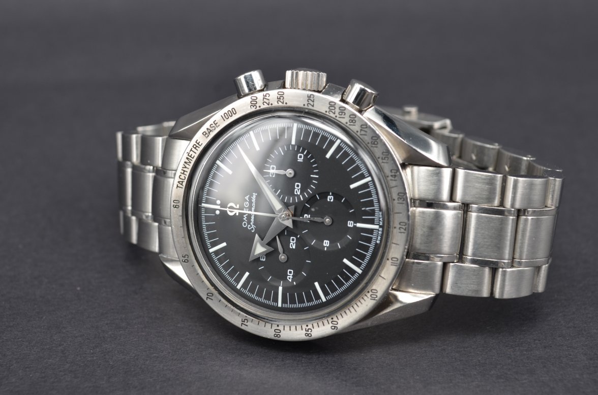 omega speedmaster 2001