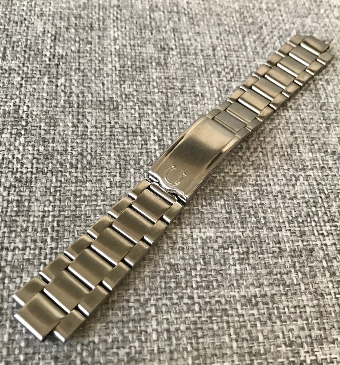 SOLD - Vintage Omega 1168 Stainless Steel Bracelet with 676 Endlinks ...
