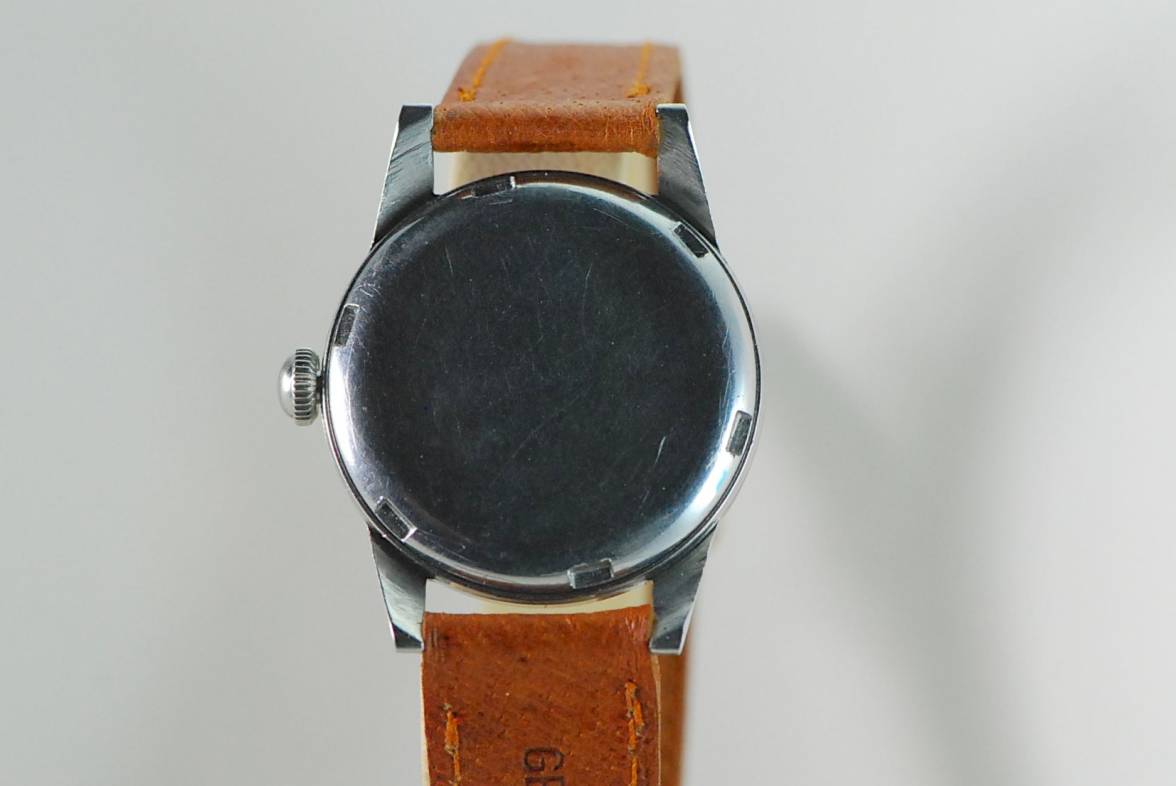 Universal Military 263 B 19.jpg