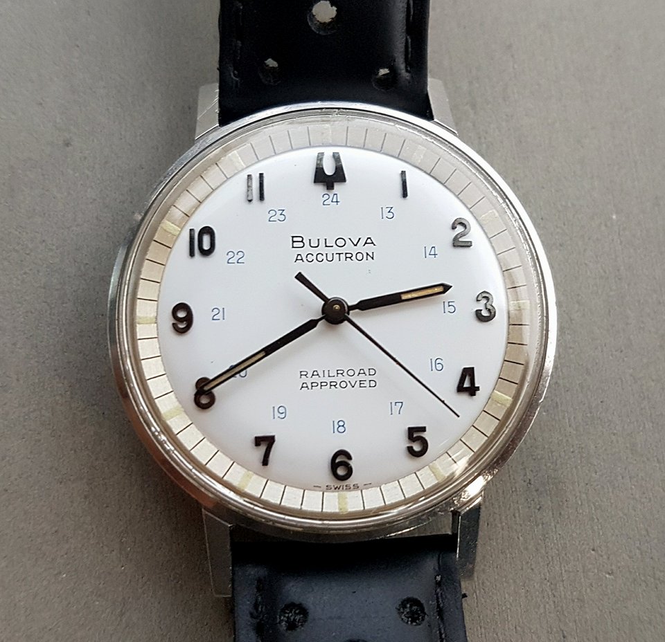 Bulova RR - 3.jpg