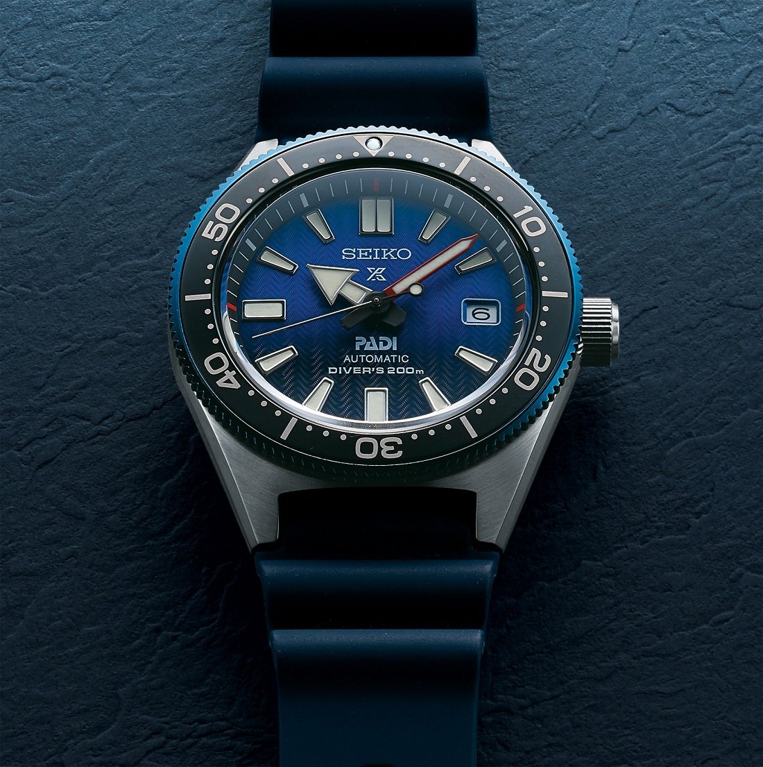 Seiko-diver-PADI-SPB071J1-02.jpg