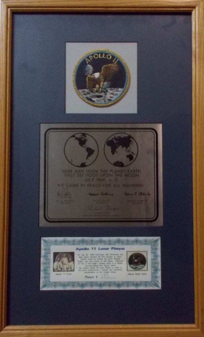 Apollo11plaque.jpg