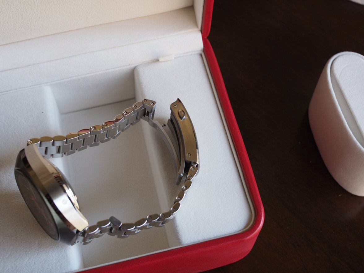 bracelet side_resize_resize.JPG