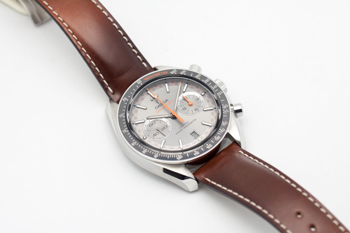 Omega Speedmaster Coaxial Racing 17087-19.jpg