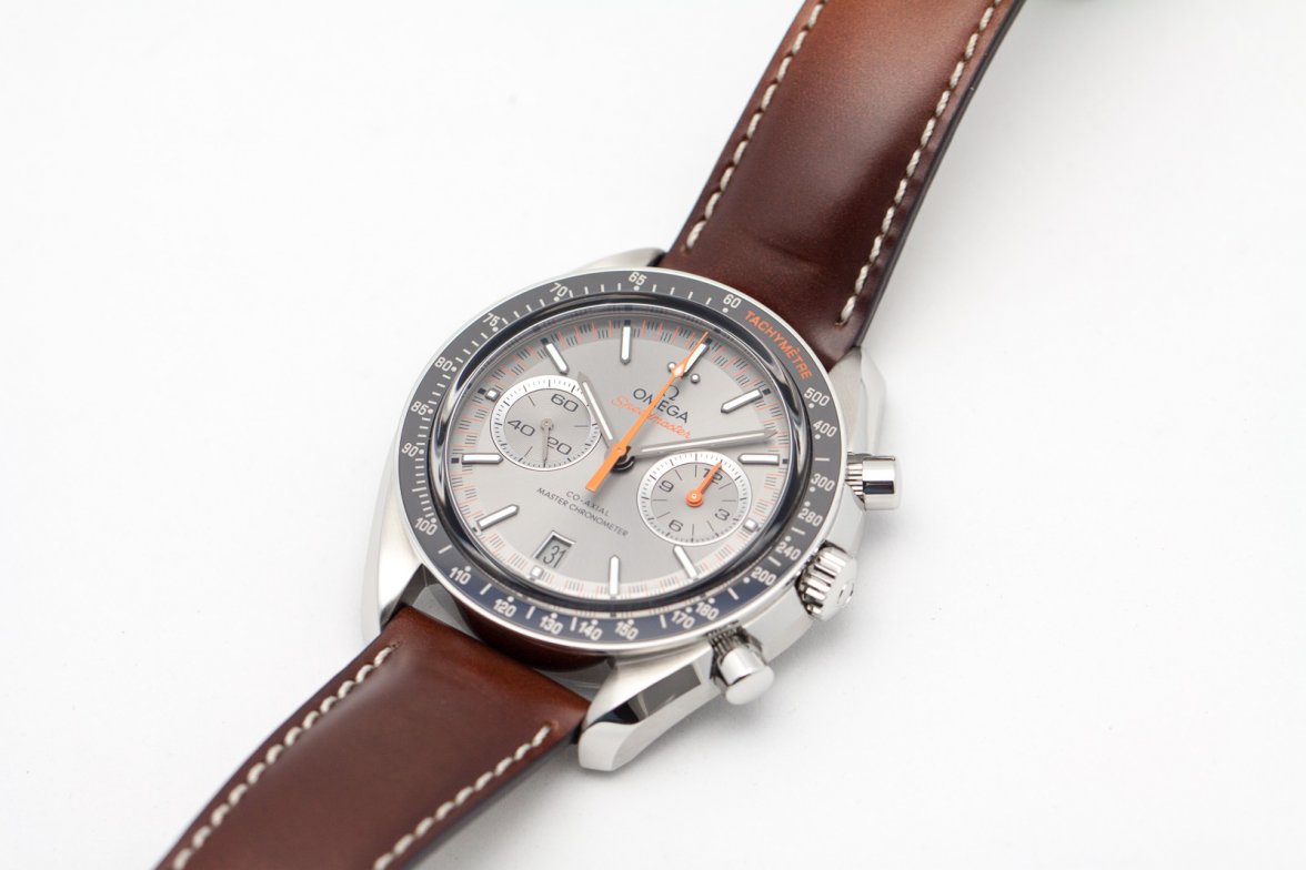 Omega Speedmaster Coaxial Racing 17087-20.jpg