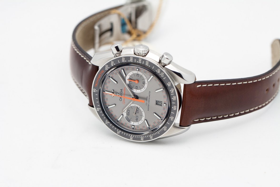 Omega Speedmaster Coaxial Racing 17087-21.jpg