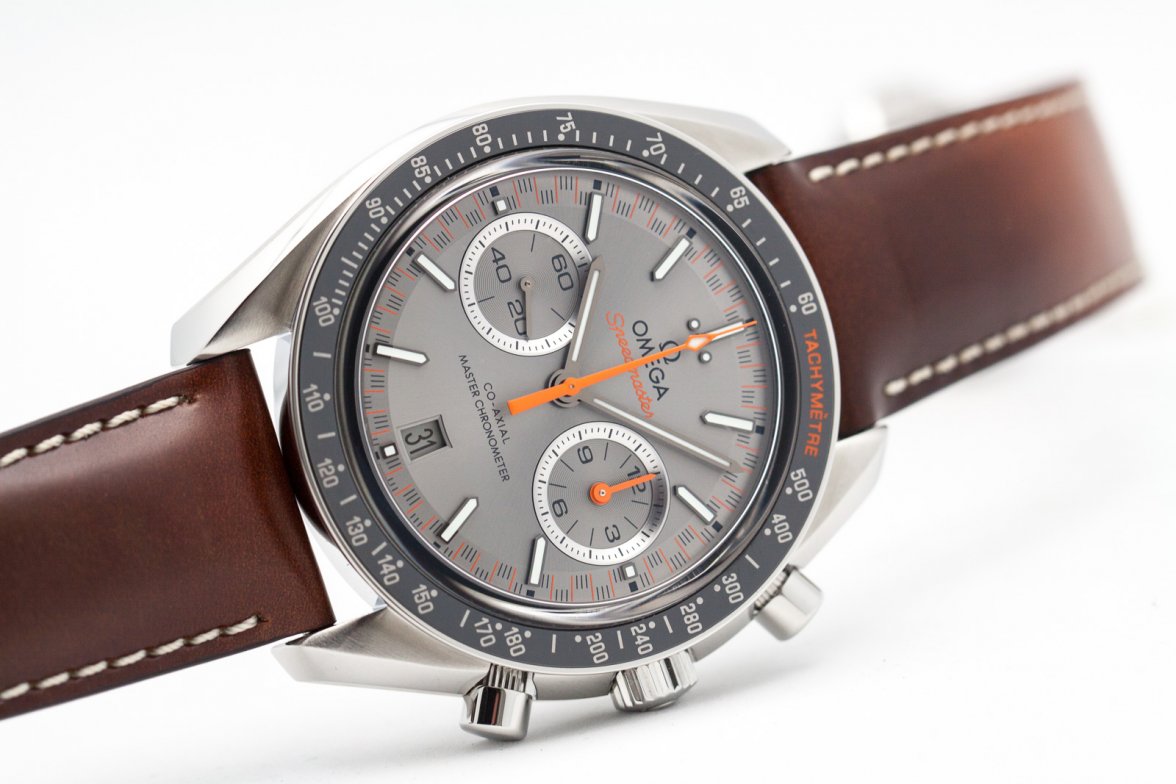 Omega Speedmaster Coaxial Racing 17087-24.jpg