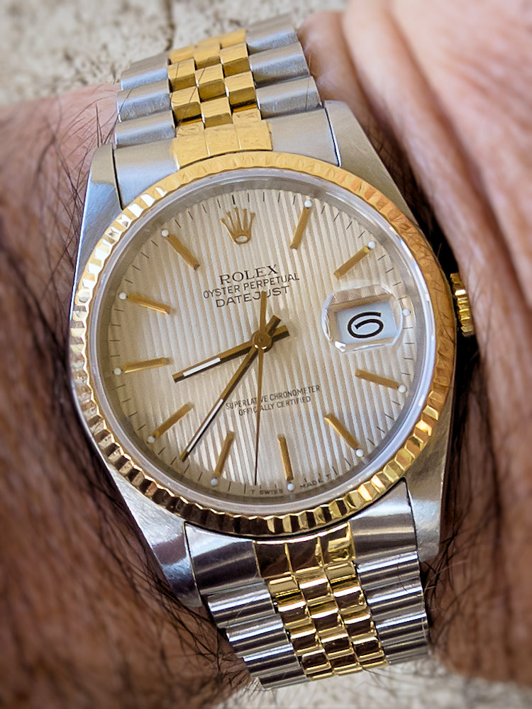 Montre du jour 6 IMG_2368 Smart Photo Web Blur Lower.jpg