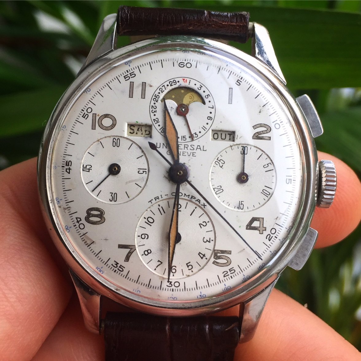 SOLD Oversized Universal Geneve Tri Compax Omega Forums