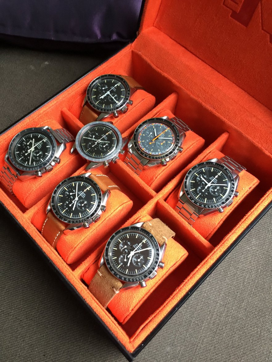 Box to hold online watches