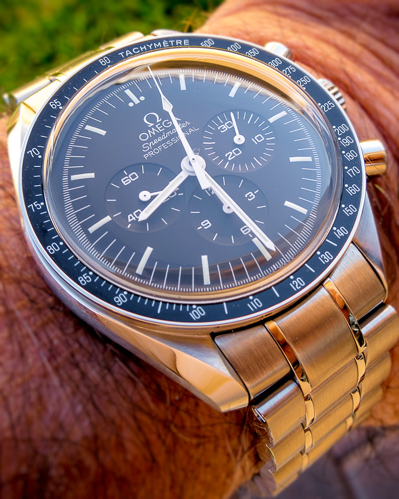 Montre du jour Speedmaster IMG_2830 Smart Photo Web Blur Lower.jpg