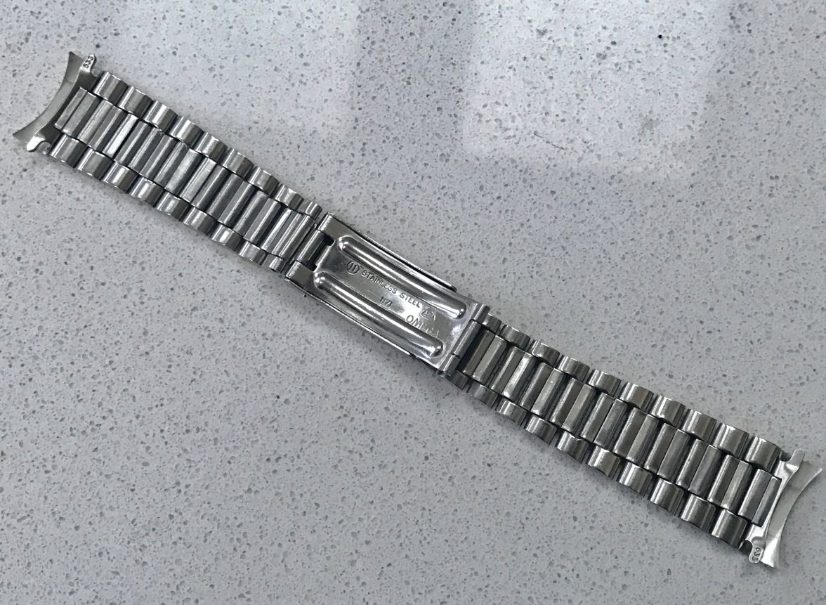 speedmaster bracelet on seamaster