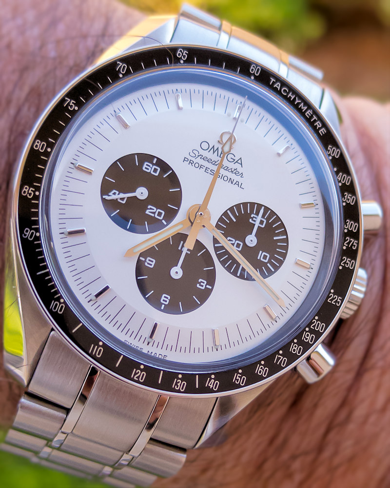 Montre du jour Speedmaster IMG_2895 Smart Photo Web Blur Lower.jpg