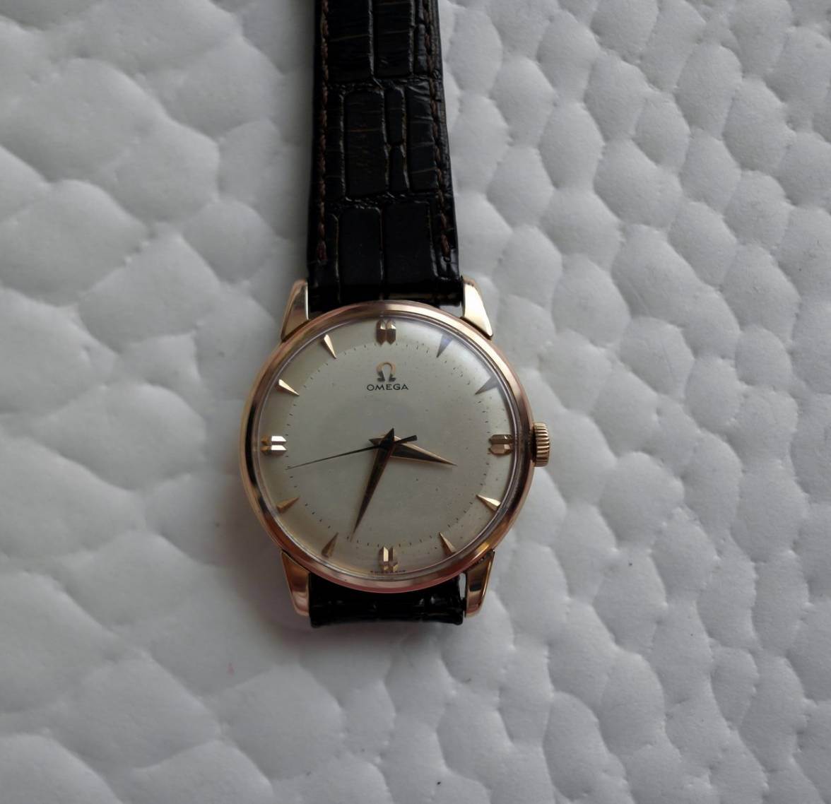 WITHDRAWN - An absolutely stunning 1959 Vintage Omega Trésor in solid ...
