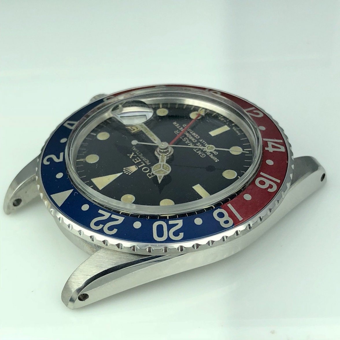 Vintage-Rolex-GMT-Master-1675-Gilt-Glossy-Dial-Fat-Pepsi-Font-With-Box-1965-6.jpg Vintage-Rolex-GMT-Master-1675-Gilt-Glossy-Dial-Fat-Pepsi-Font-With-Box-1965-6.jpg