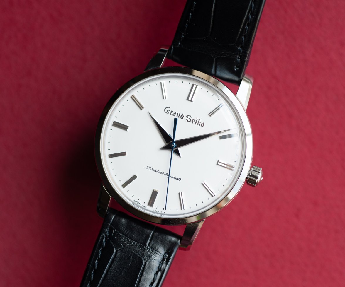 grand seiko sbgw253 (1 of 2)~2.jpg