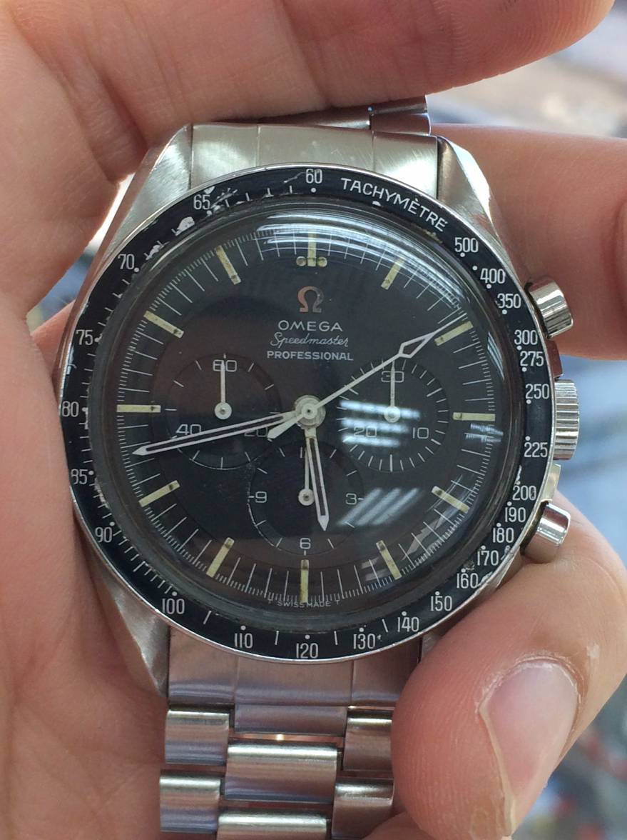 omega speedmaster armstrong