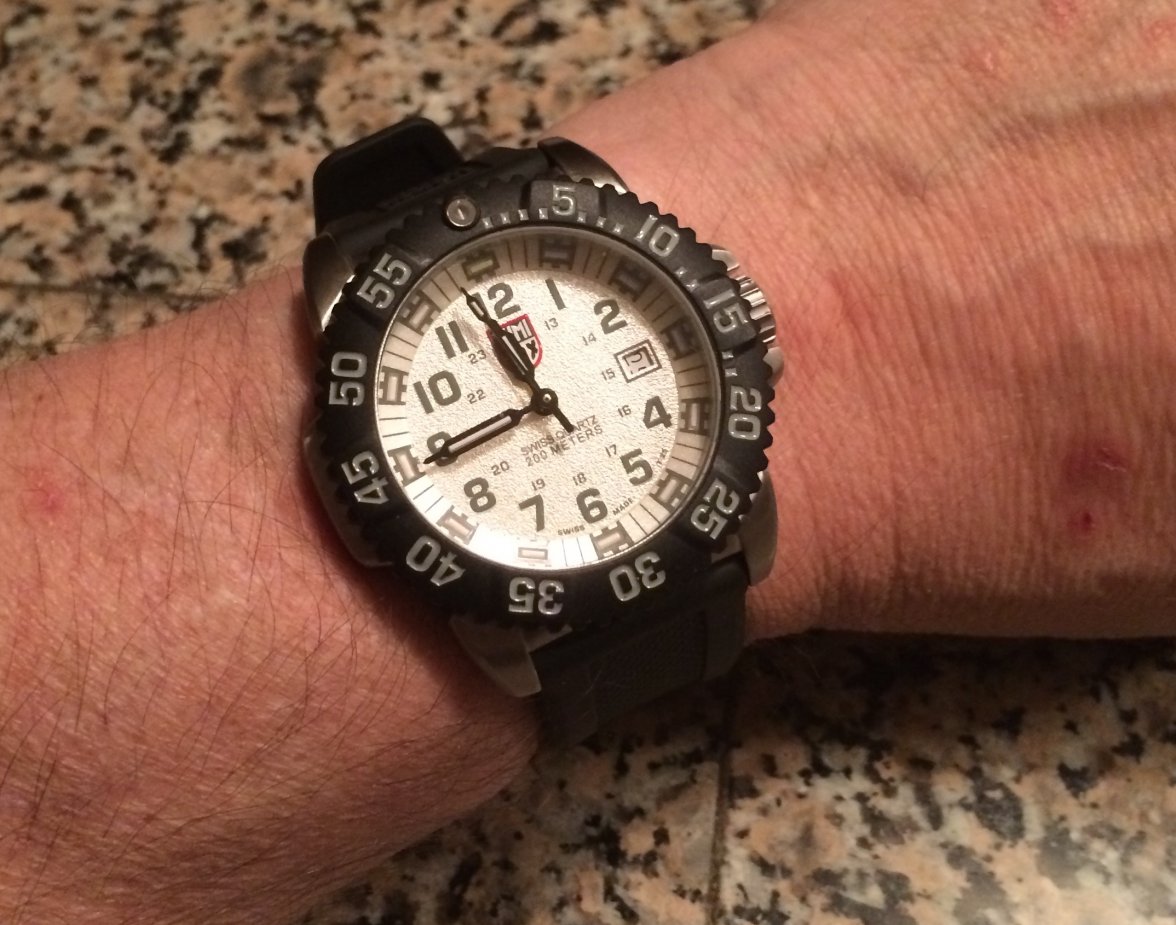 Luminox White dial IMG_5361.jpg