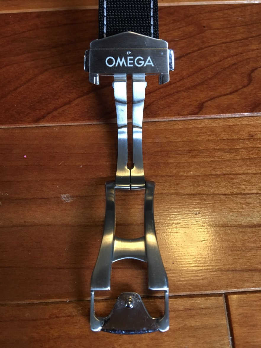 snoopy strap omega