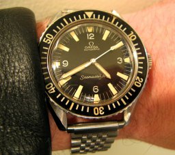 300 Seamaster Omega.jpg