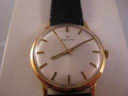 Zenith 1961 18K 008.jpg