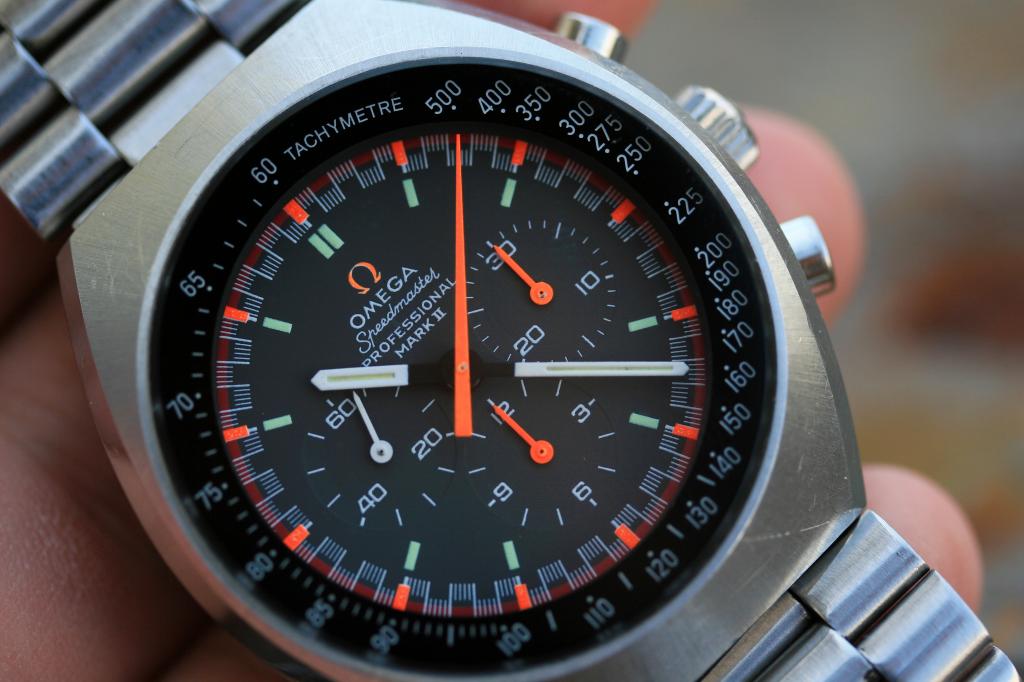 Omega speedmaster mark ii racing online dial